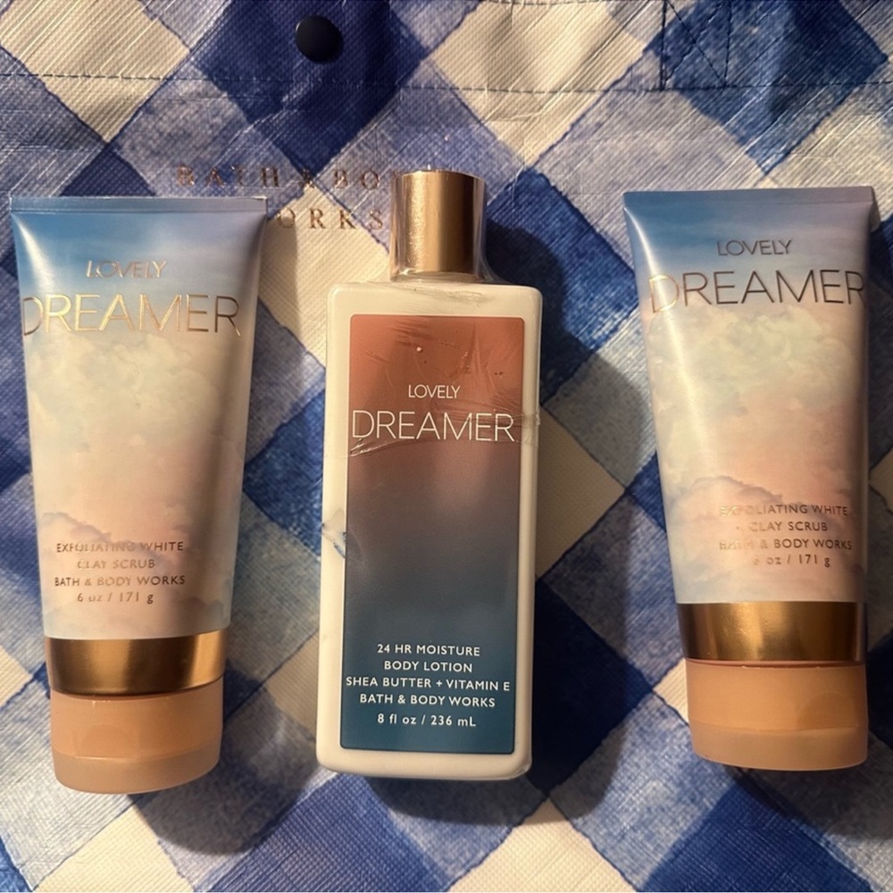 BBW Lovely Dreamer Exfoliating Clay Body Scrub &  Shea Butter Body Lotion